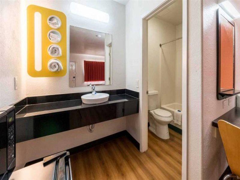 Motel 6 Seguin Tx Dış mekan fotoğraf
