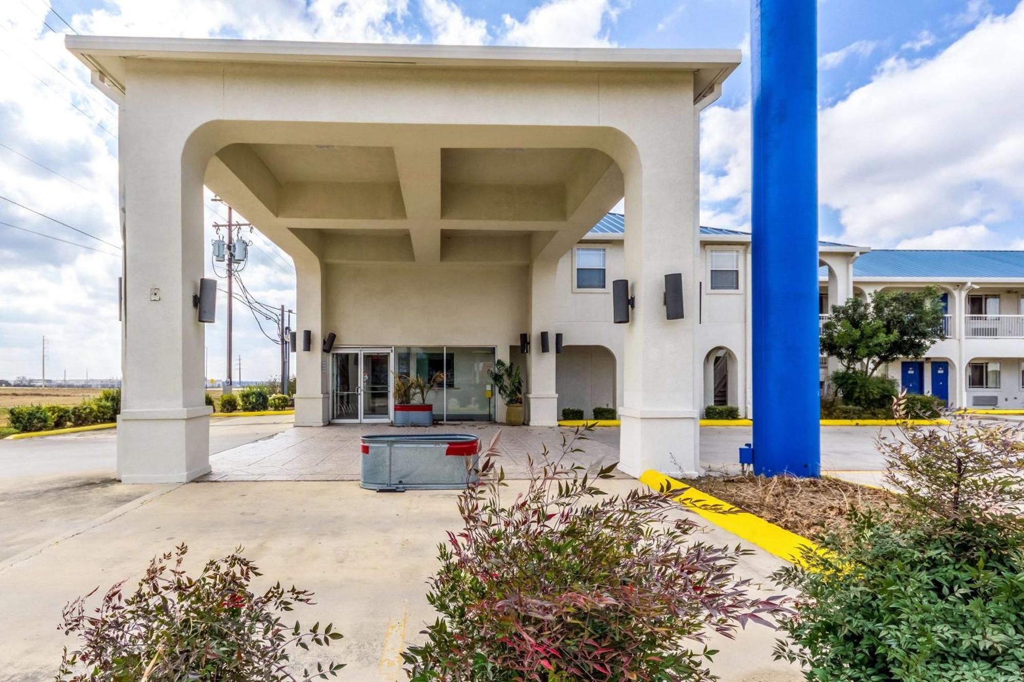 Motel 6 Seguin Tx Dış mekan fotoğraf