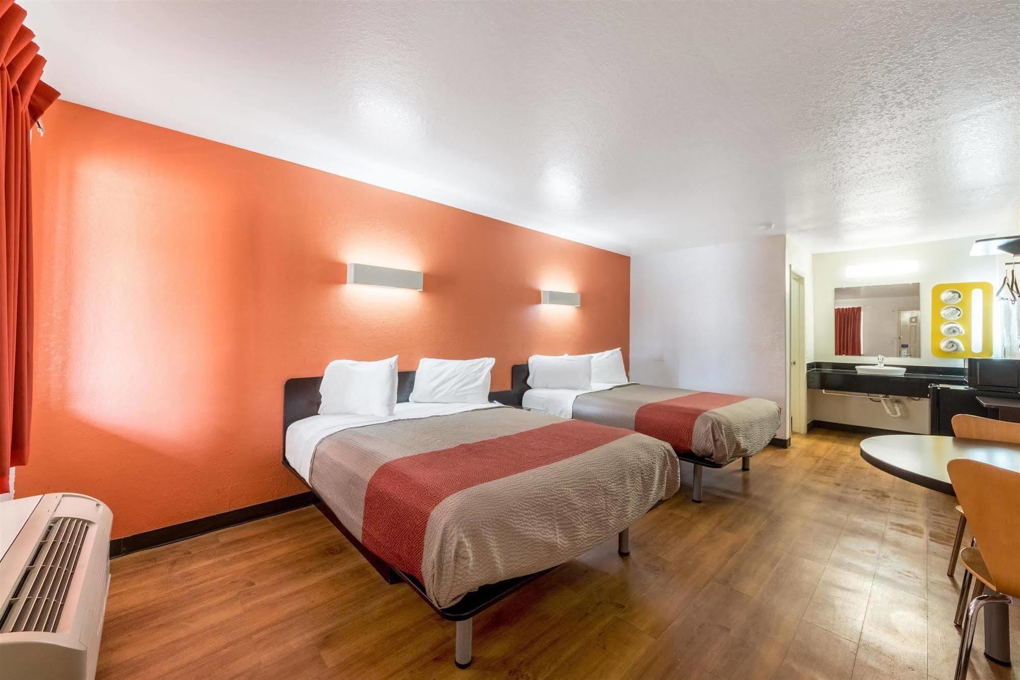 Motel 6 Seguin Tx Dış mekan fotoğraf