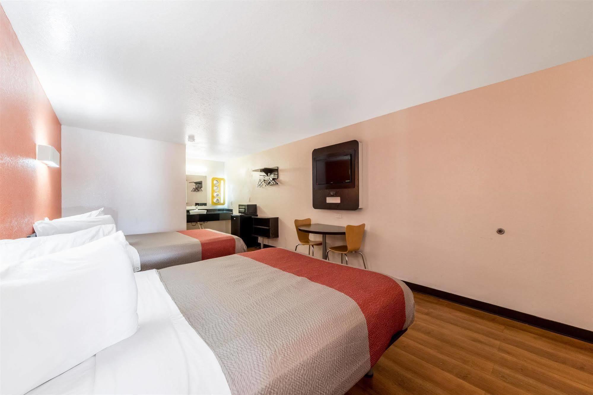 Motel 6 Seguin Tx Dış mekan fotoğraf