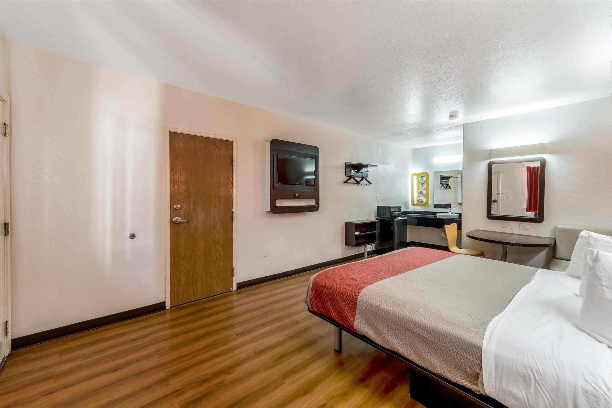 Motel 6 Seguin Tx Dış mekan fotoğraf