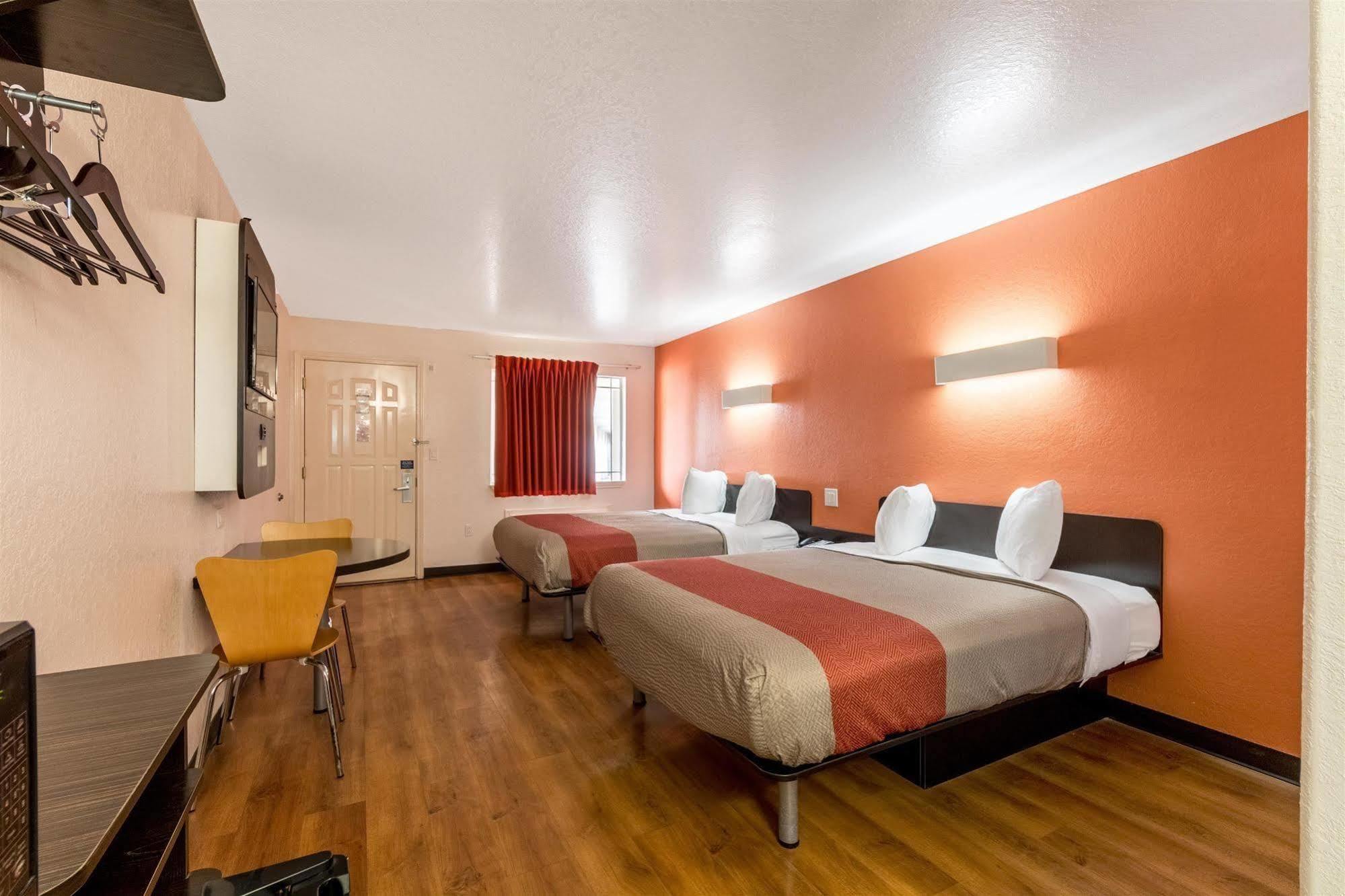 Motel 6 Seguin Tx Dış mekan fotoğraf