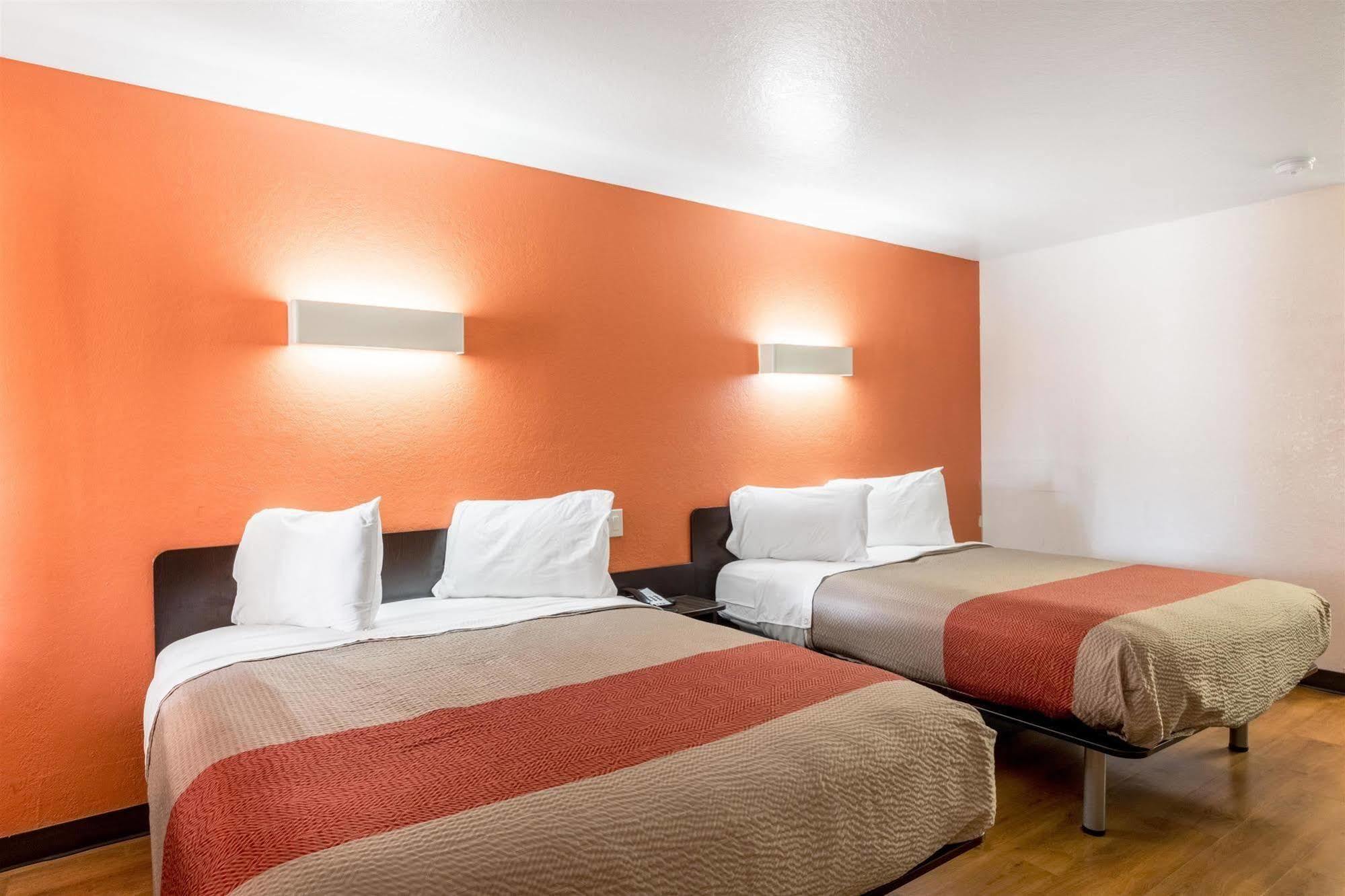 Motel 6 Seguin Tx Dış mekan fotoğraf