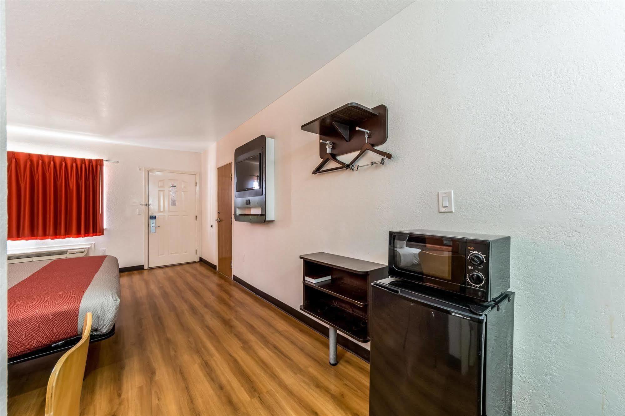 Motel 6 Seguin Tx Dış mekan fotoğraf