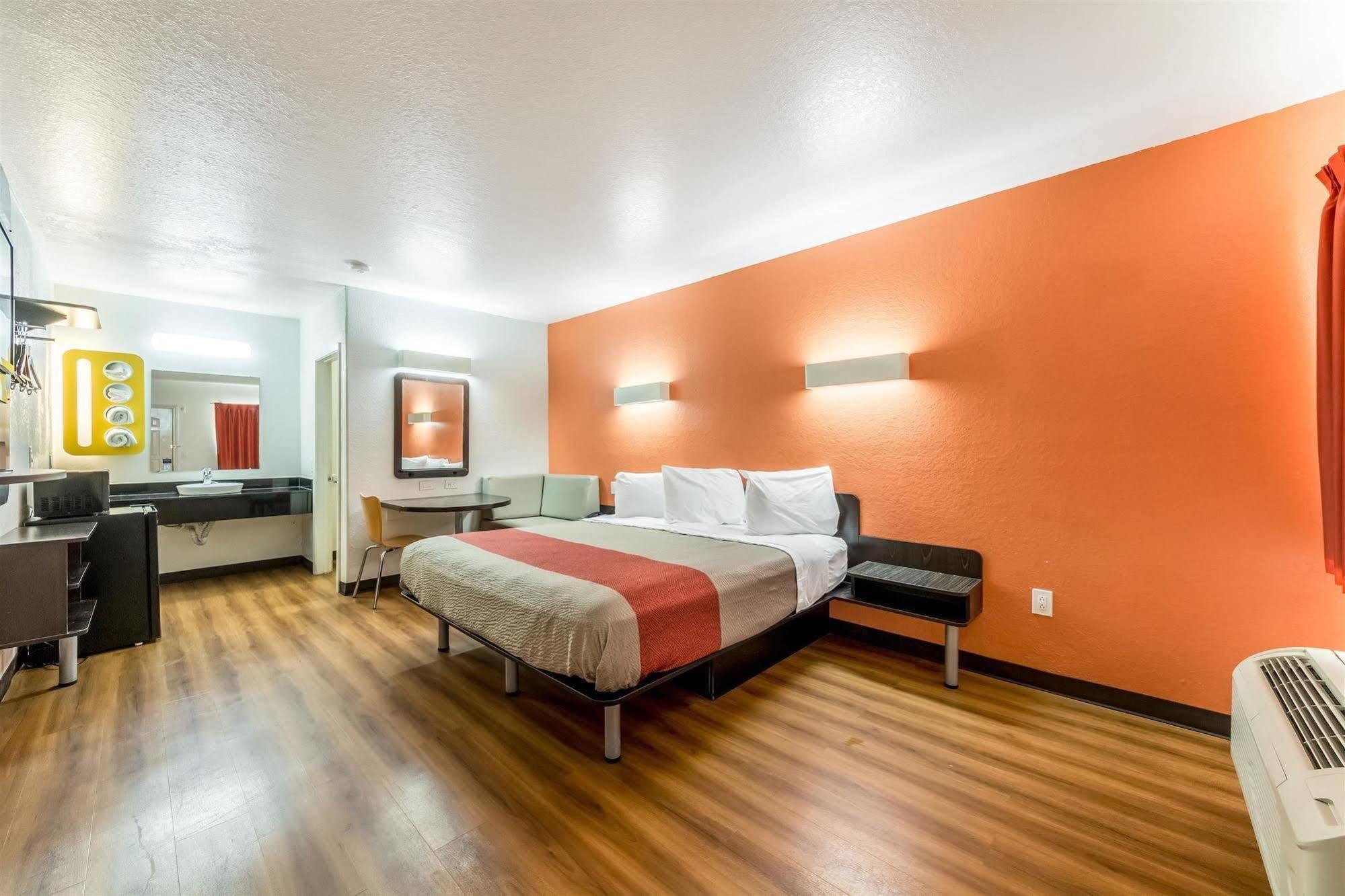 Motel 6 Seguin Tx Dış mekan fotoğraf