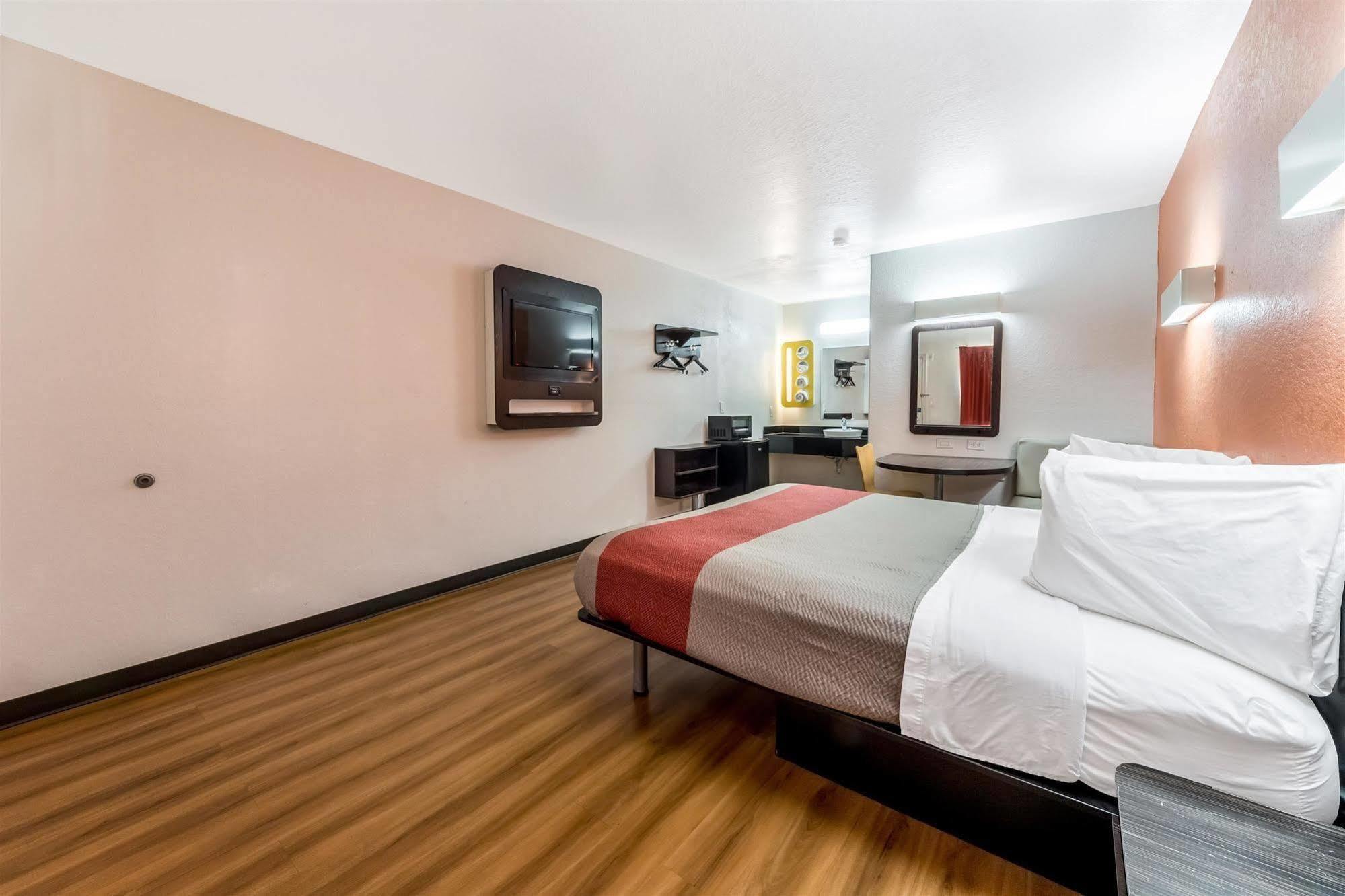 Motel 6 Seguin Tx Dış mekan fotoğraf