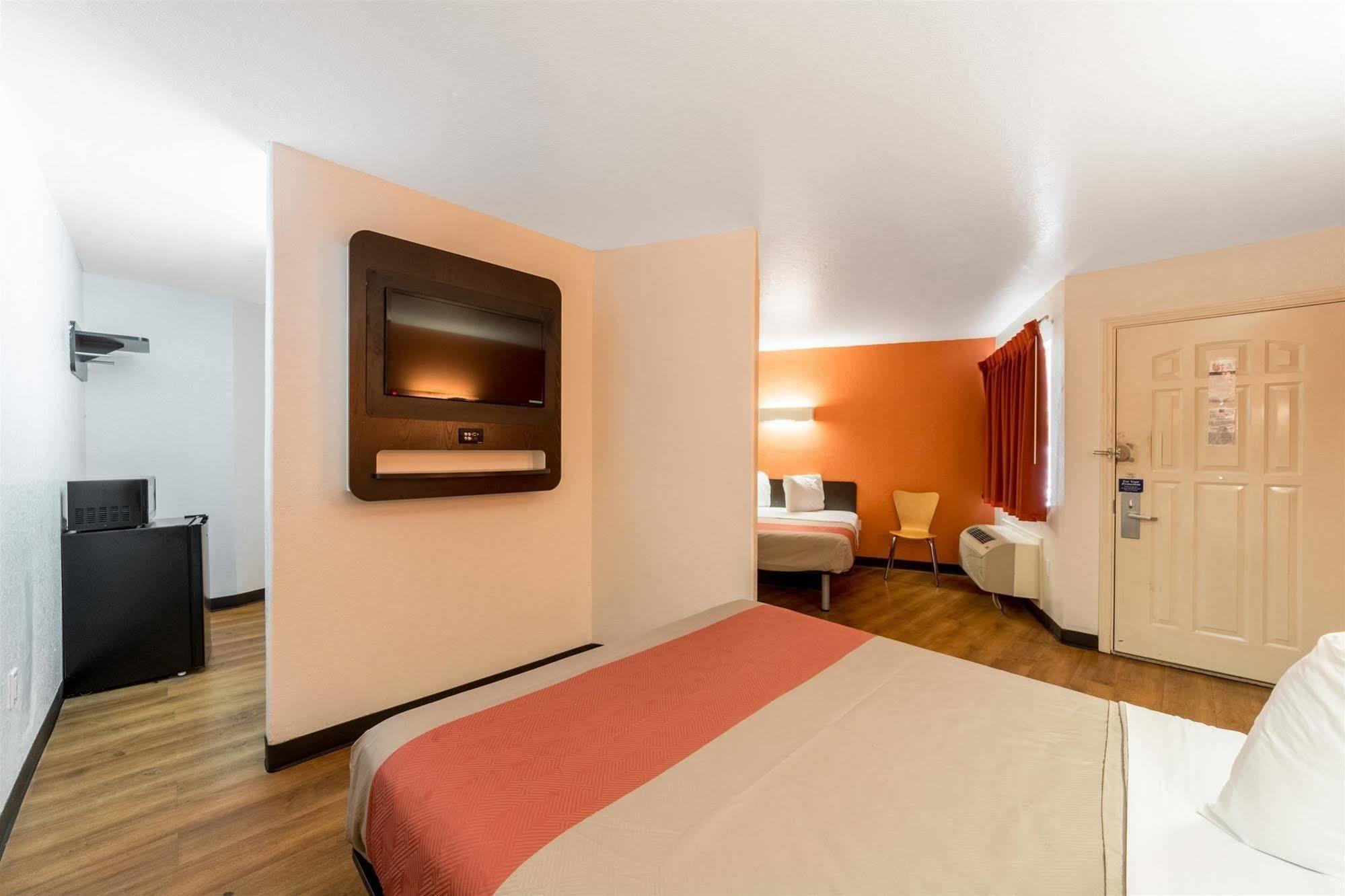 Motel 6 Seguin Tx Dış mekan fotoğraf