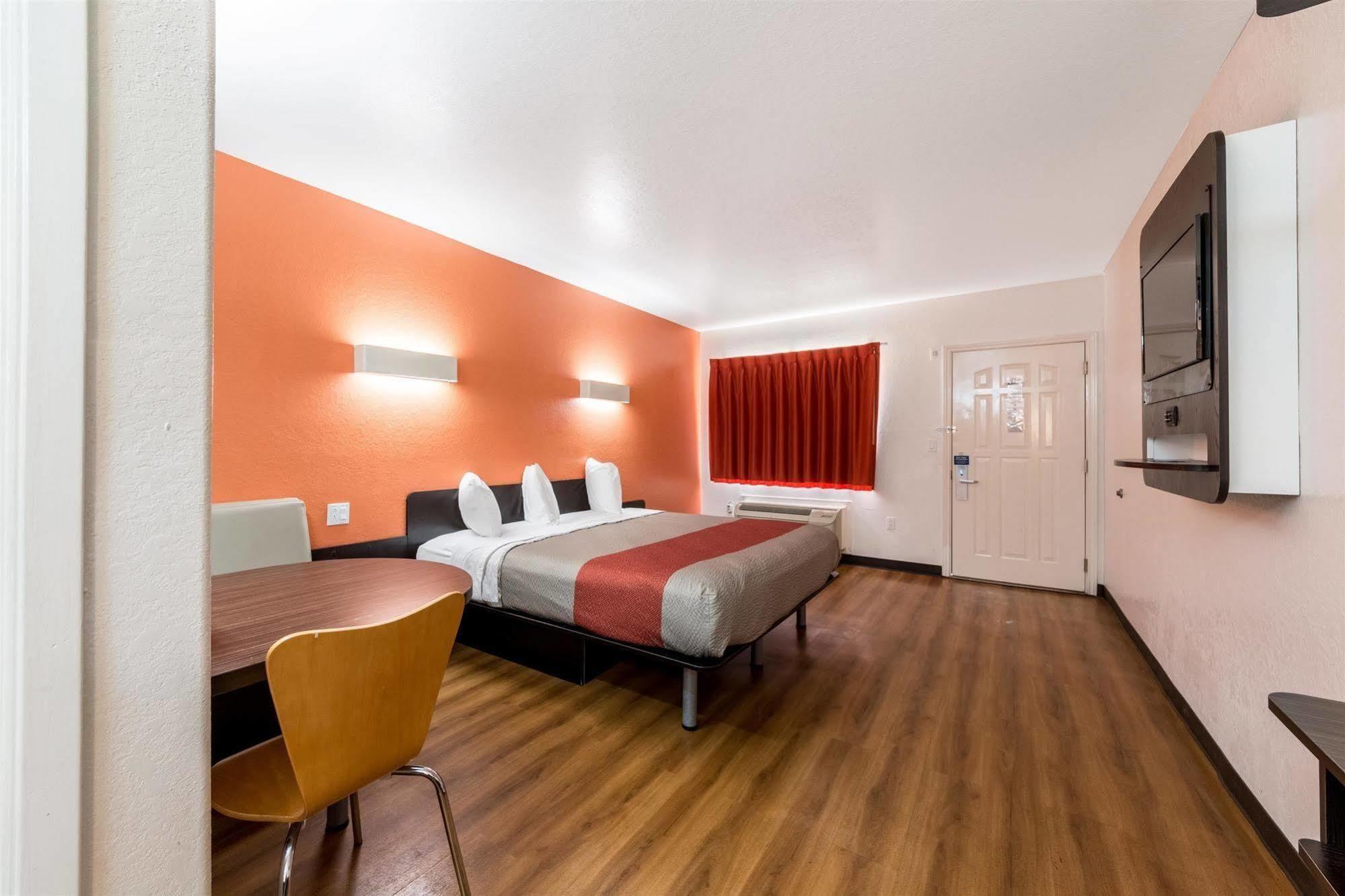 Motel 6 Seguin Tx Dış mekan fotoğraf