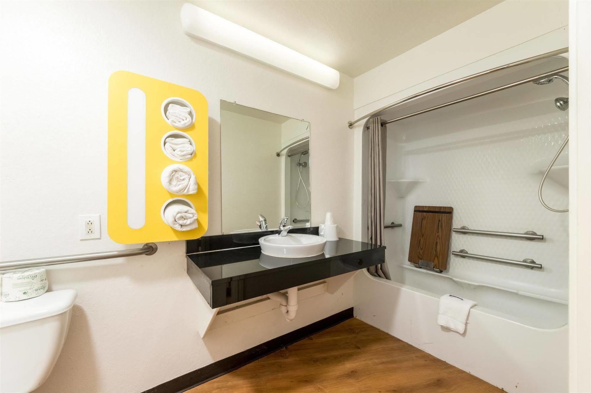 Motel 6 Seguin Tx Dış mekan fotoğraf